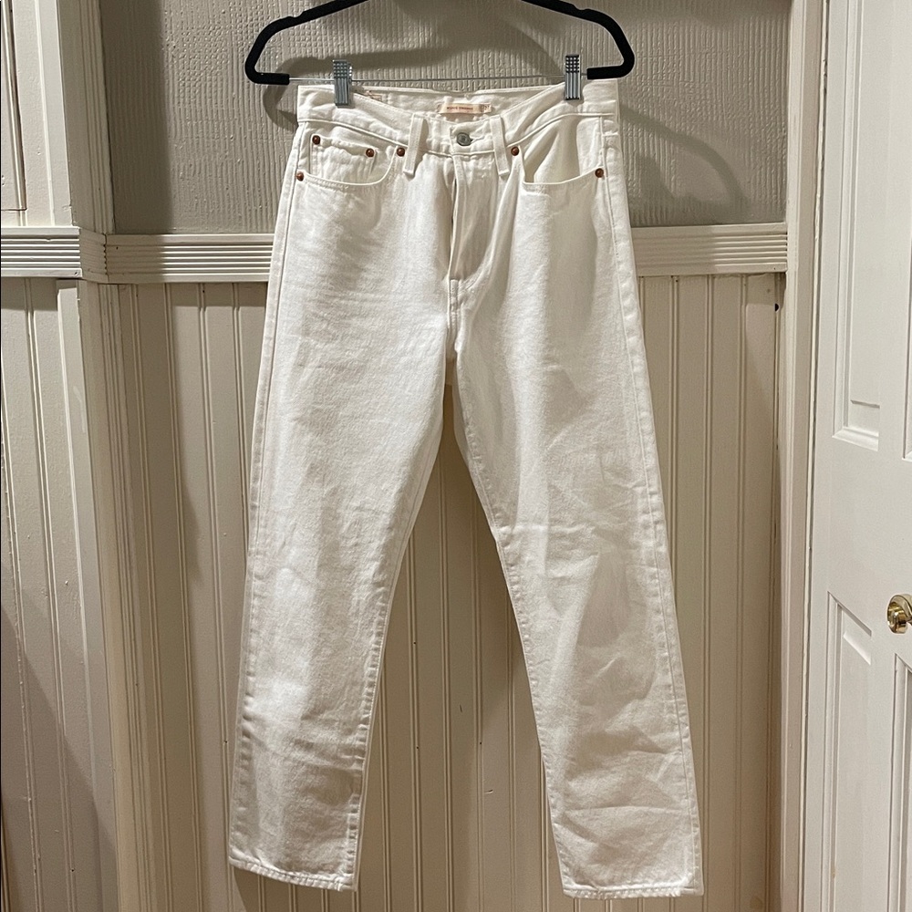 White Levi’s Denim Jeans 27